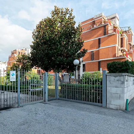 Apartment Cama Soul Apartment, Free Covered Parking On The Lido di Ostia