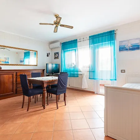 Cama Soul Apartment, Free Covered Parking On The * Lido di Ostia